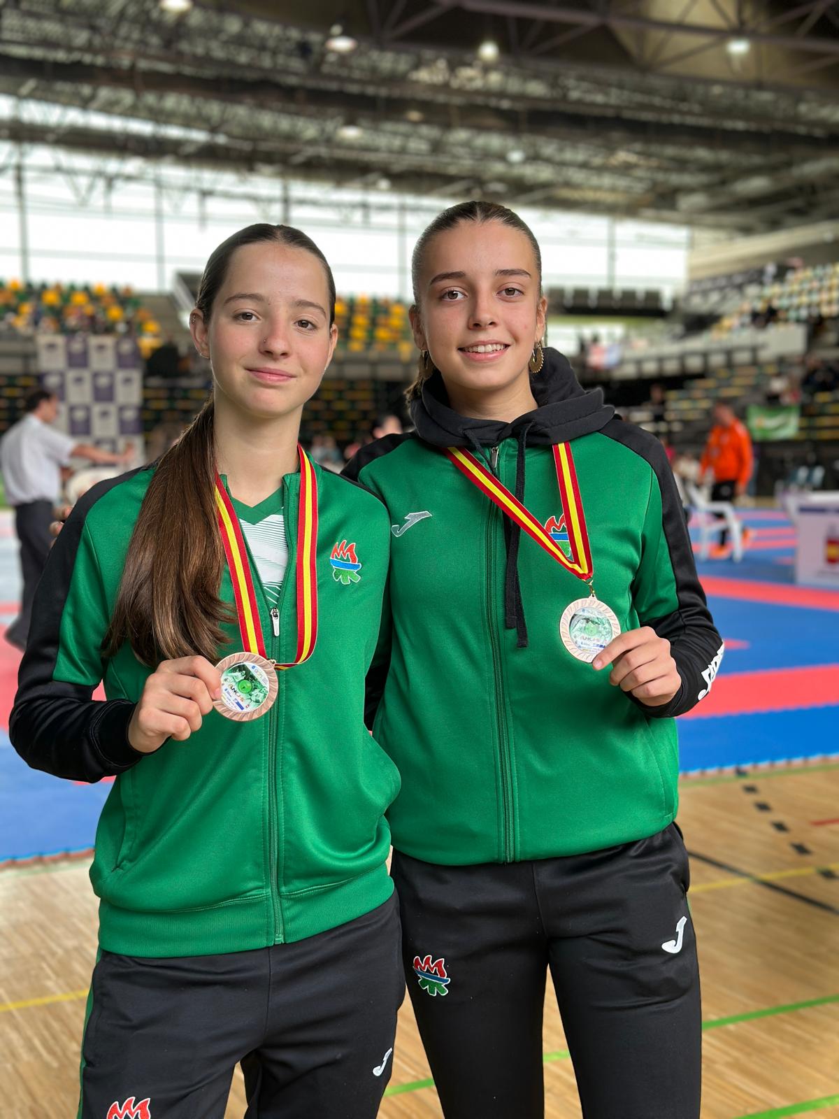 Doblete de medallas para Navarra en la Liga Nacional Iberdrola de Karate